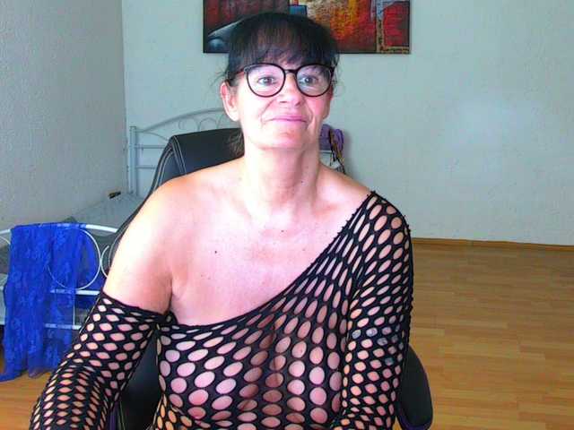 illymaus's BongaCams show and profile