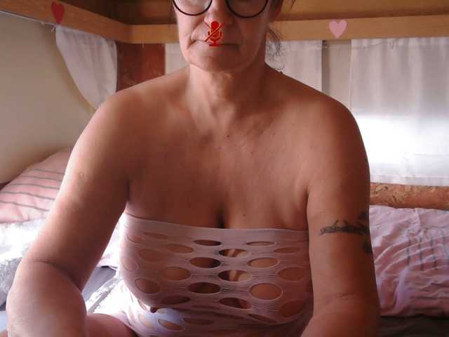 illymaus's BongaCams show and profile