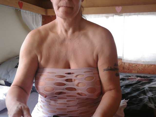 illymaus's BongaCams show and profile