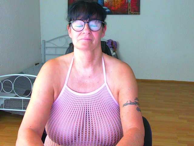 illymaus's BongaCams show and profile