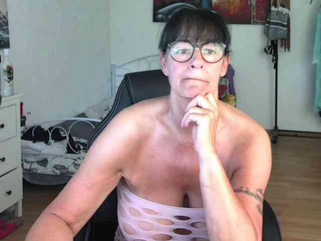 stranger chat Illymaus