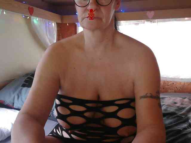 illymaus Live Webcam on BongaCams