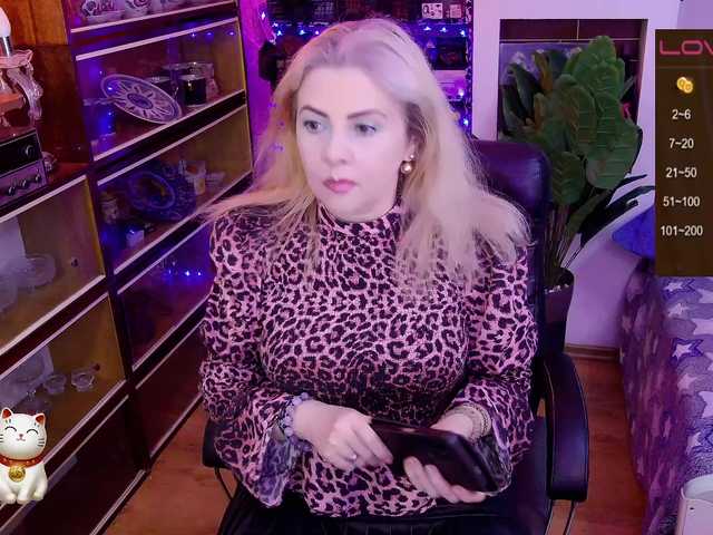 Delicecatmyau's BongaCams show and profile