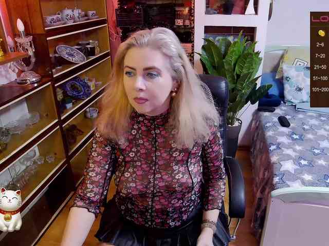 Delicecatmyau webcam