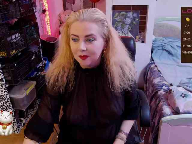 Delicecatmyau webcam