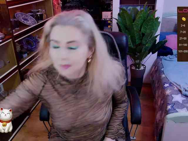 Delicecatmyau webcam