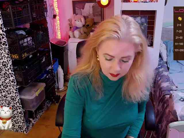 Delicecatmyau webcam