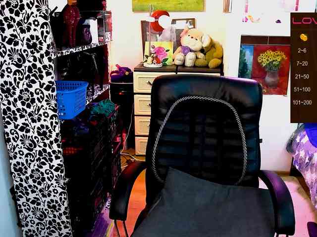 Delicecatmyau webcam