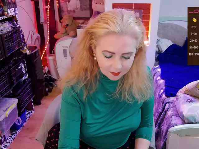 Delicecatmyau webcam