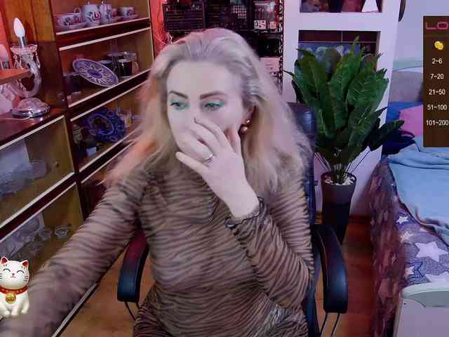 Delicecatmyau webcam