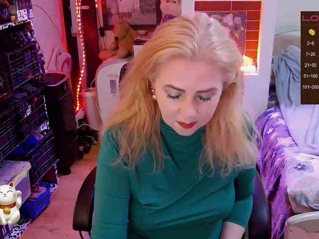 Delicecatmyau webcam