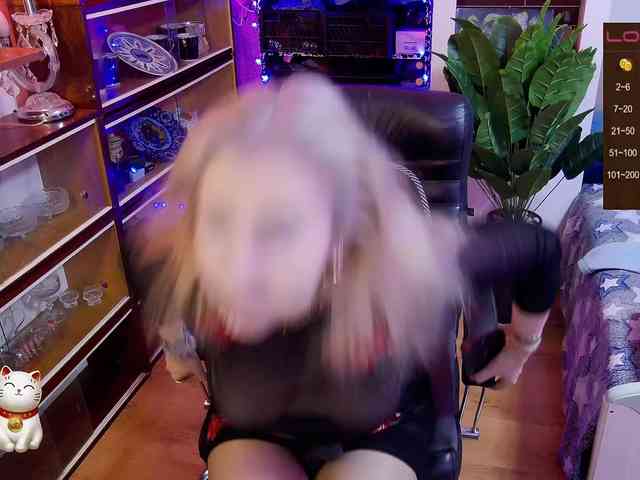 Delicecatmyau webcam