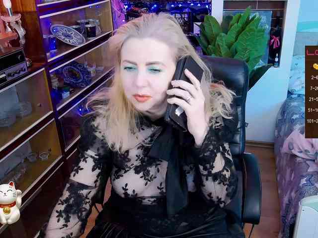 Delicecatmyau webcam