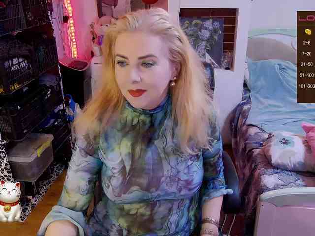 Delicecatmyau webcam