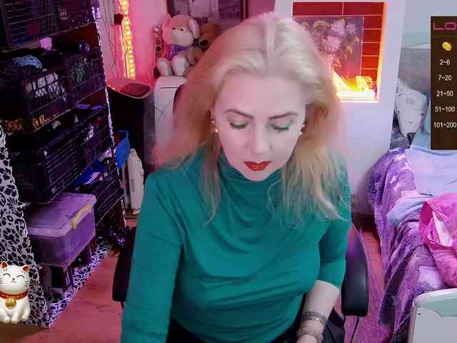 Delicecatmyau webcam