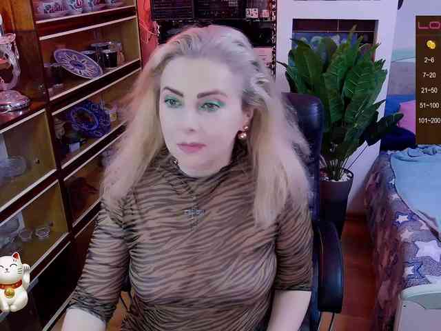 Delicecatmyau webcam