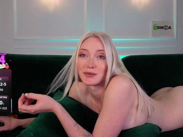 Evocative1 from BongaCams is Freechat