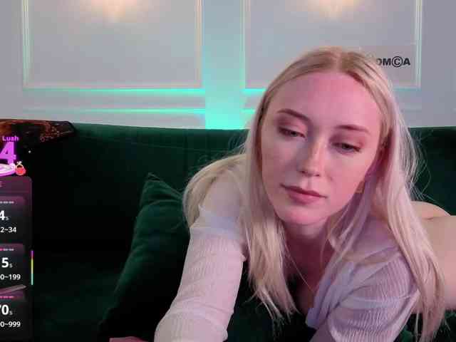 KiraRostova webcam