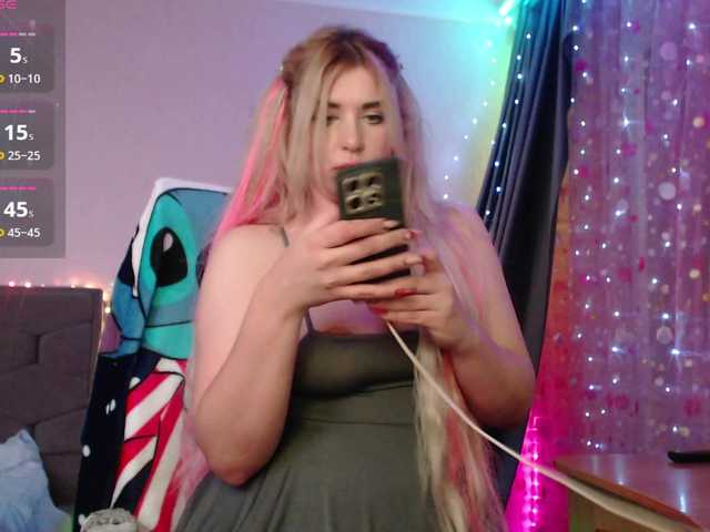 Liliya010's BongaCams show and profile