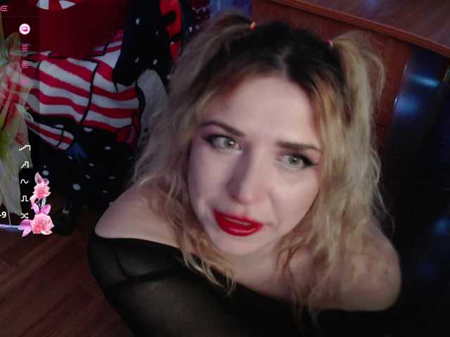 Liliya010's BongaCams show and profile