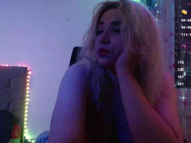 Liliya010 webcam