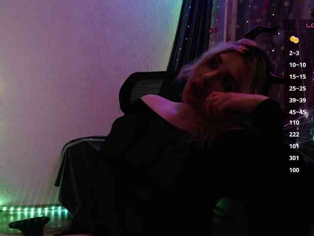 Liliya010 webcam