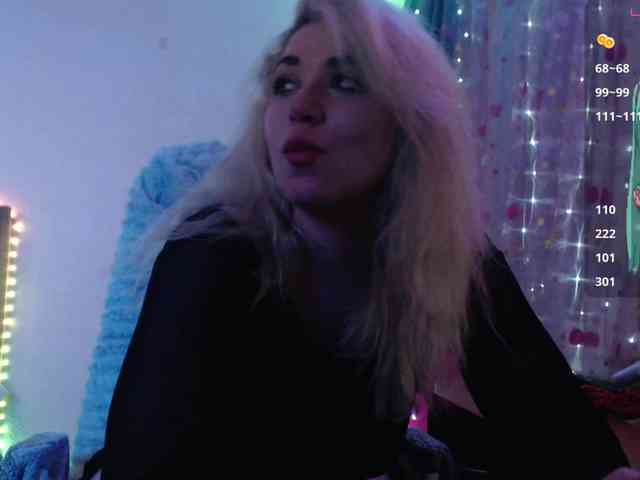 Liliya010 webcam