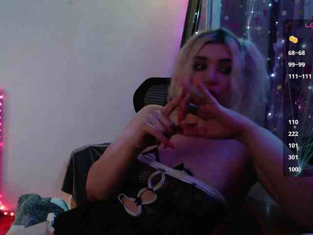 Liliya010 webcam