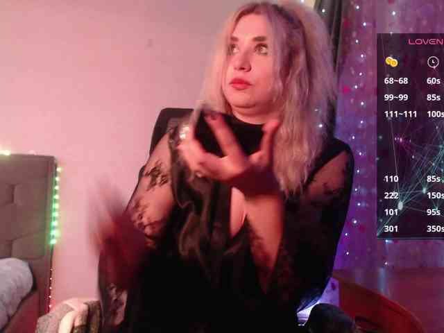 Liliya010 webcam