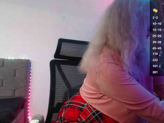 Liliya010 webcam