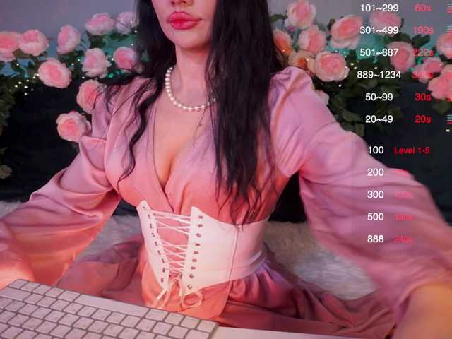 LADYCharmer's BongaCams show and profile