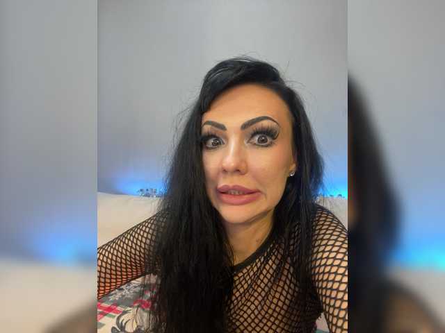 ladycharmer cam belle