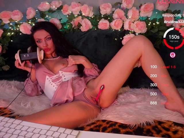 LADYCharmer's BongaCams show and profile