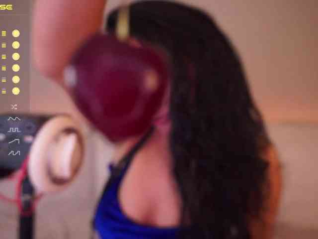 LADYCharmer webcam