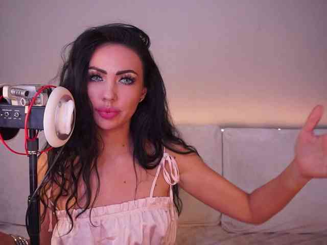 LADYCharmer webcam