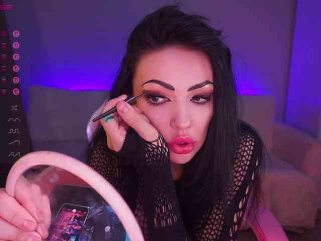 LADYCharmer webcam