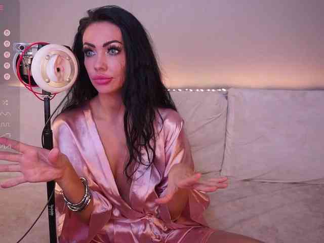 LADYCharmer webcam