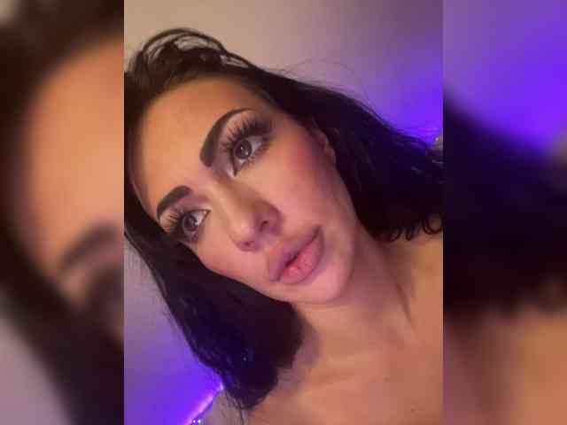 LADYCharmer webcam