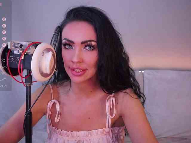 LADYCharmer webcam