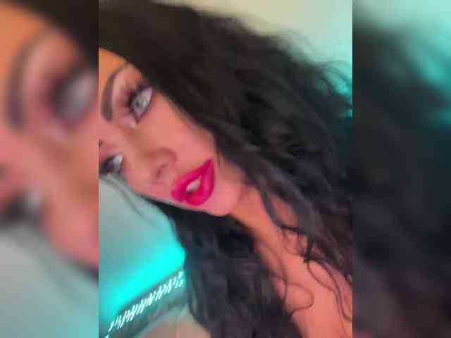 LADYCharmer webcam