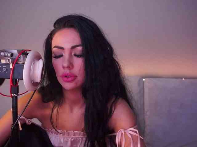 LADYCharmer webcam