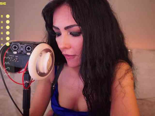 LADYCharmer webcam