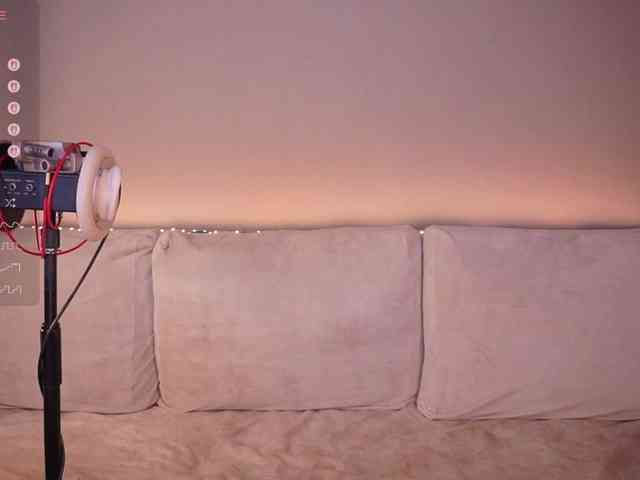 LADYCharmer webcam