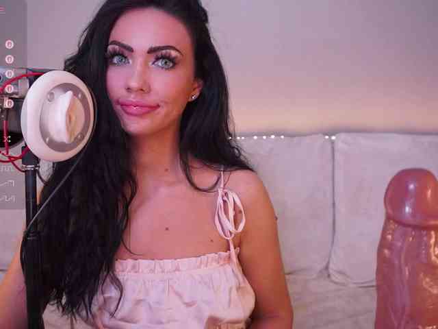 LADYCharmer webcam