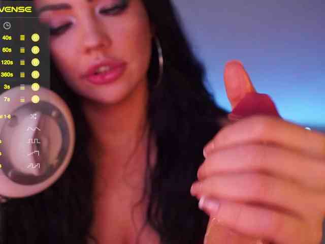 LADYCharmer webcam