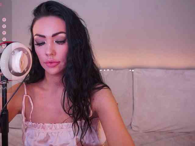 LADYCharmer webcam