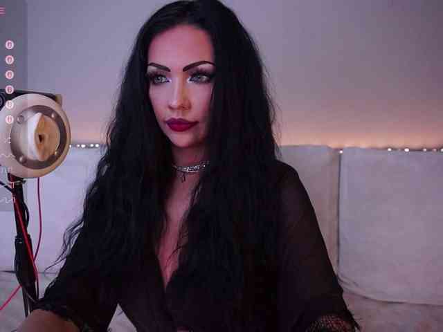 LADYCharmer webcam