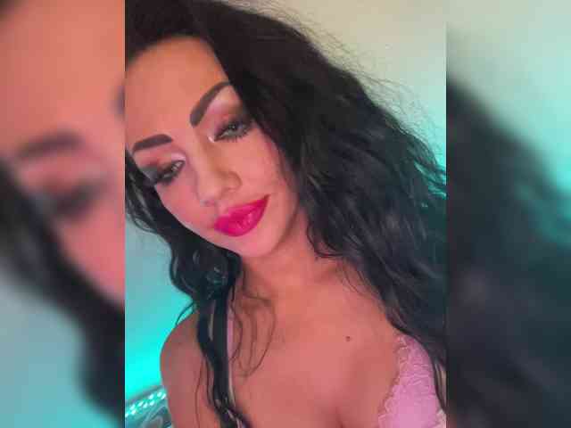 LADYCharmer webcam