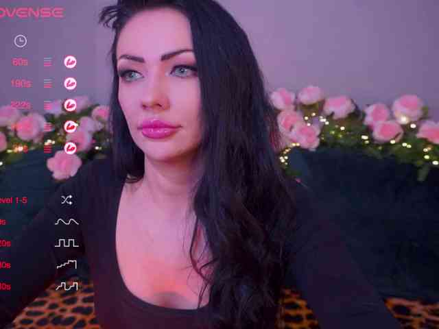 LADYCharmer Live Webcam on BongaCams