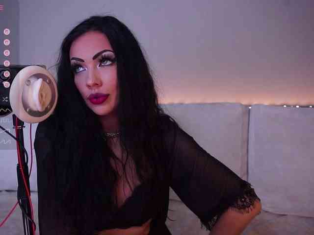 LADYCharmer webcam